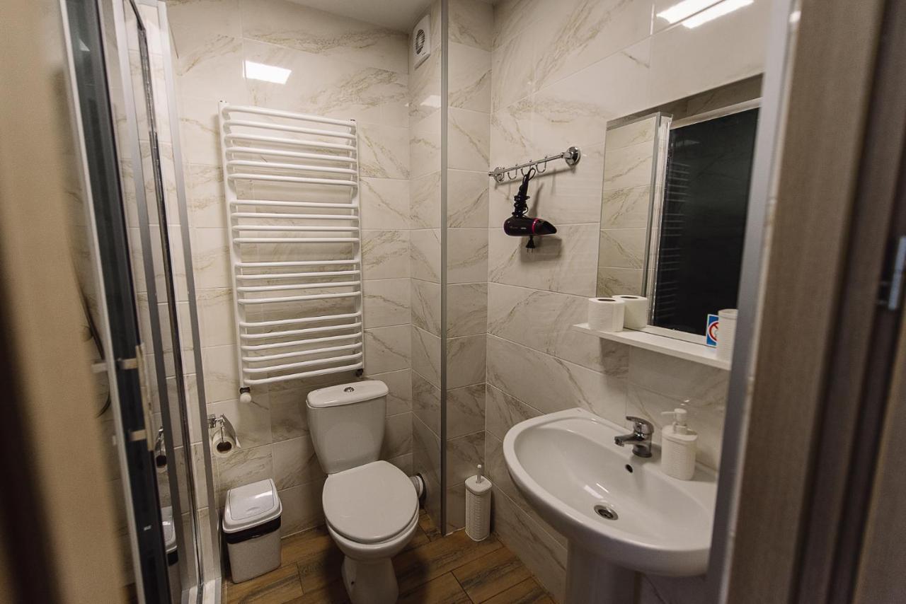 Brooklyn 2 Hotel Yablunytsya Eksteriør billede
