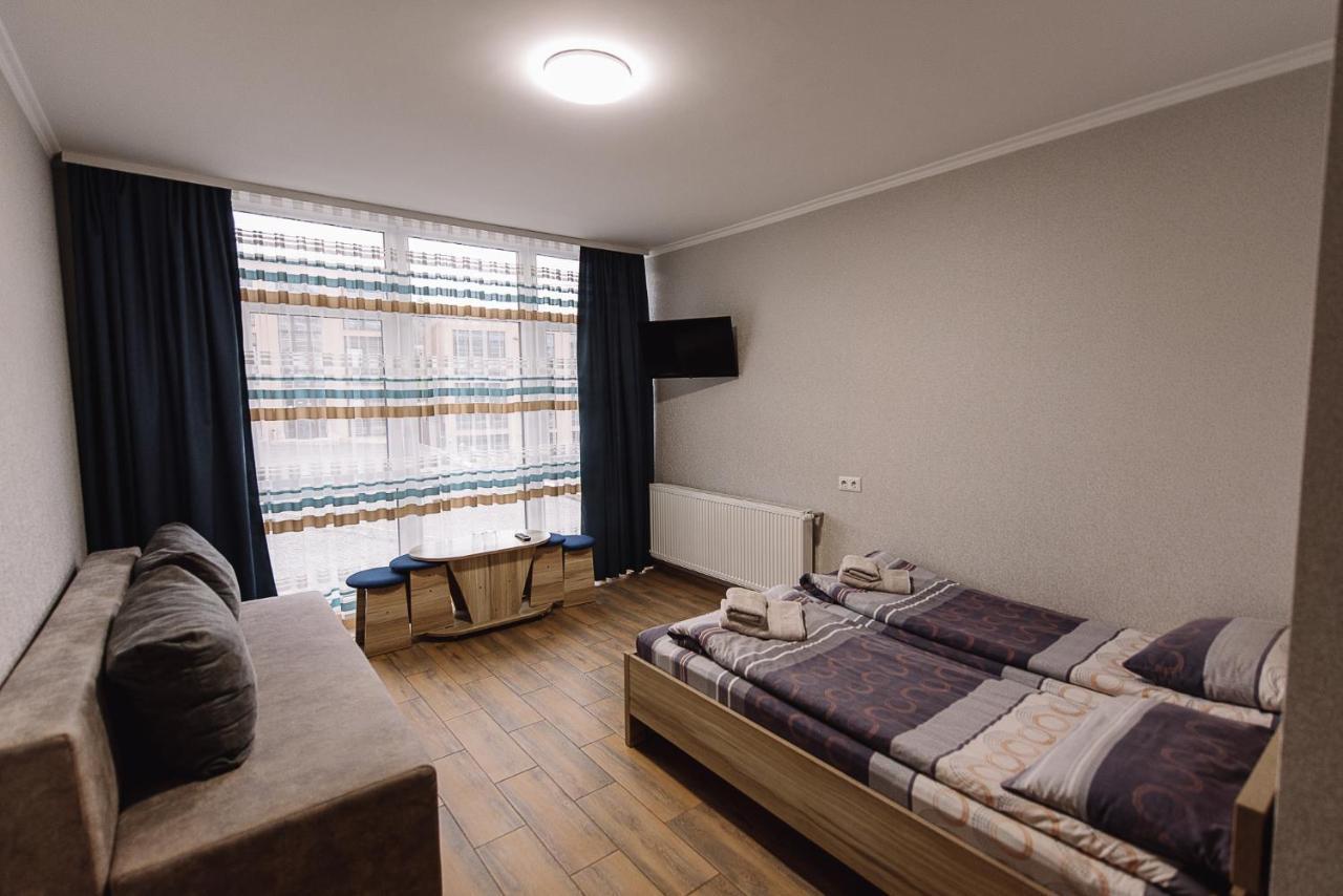 Brooklyn 2 Hotel Yablunytsya Eksteriør billede