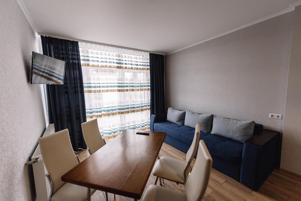 Brooklyn 2 Hotel Yablunytsya Eksteriør billede